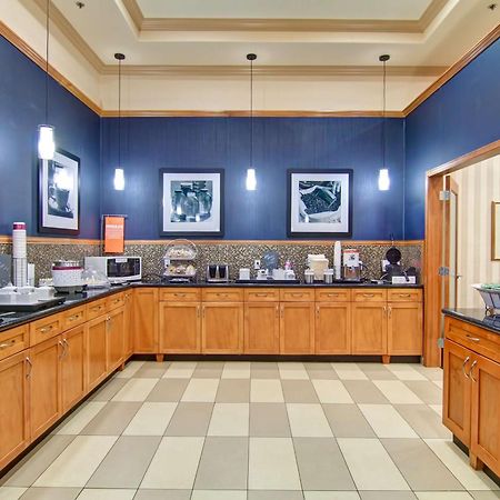 Hampton Inn By Hilton Kamloops Exteriör bild