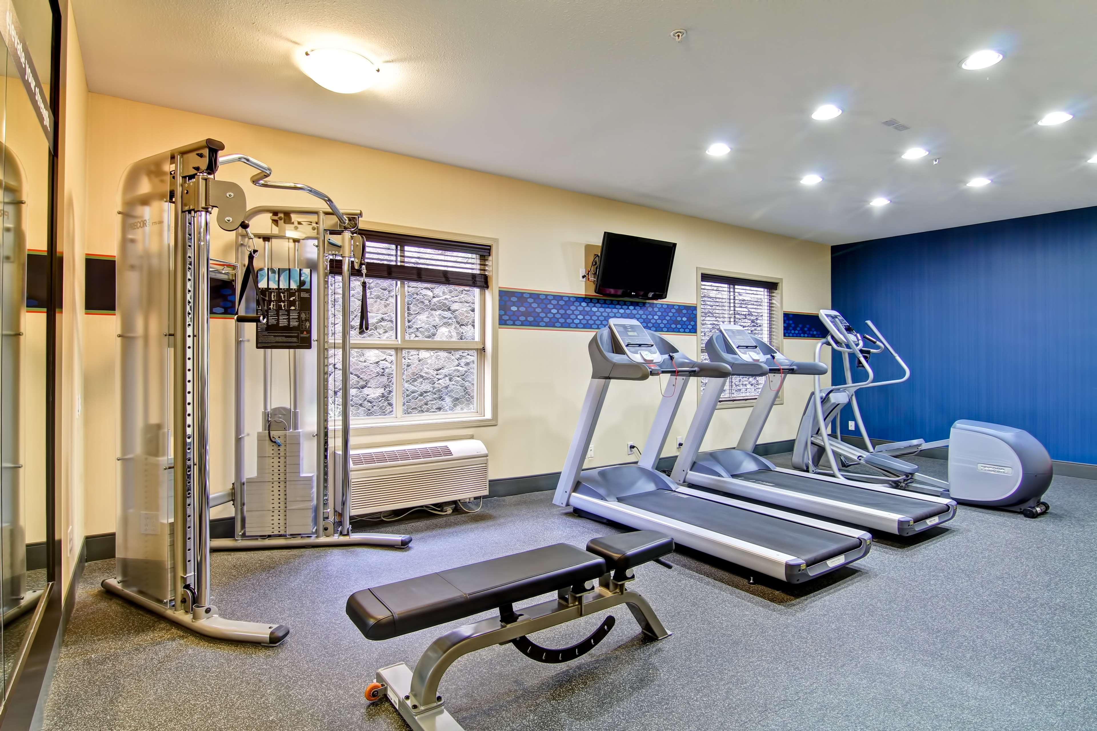 Hampton Inn By Hilton Kamloops Exteriör bild