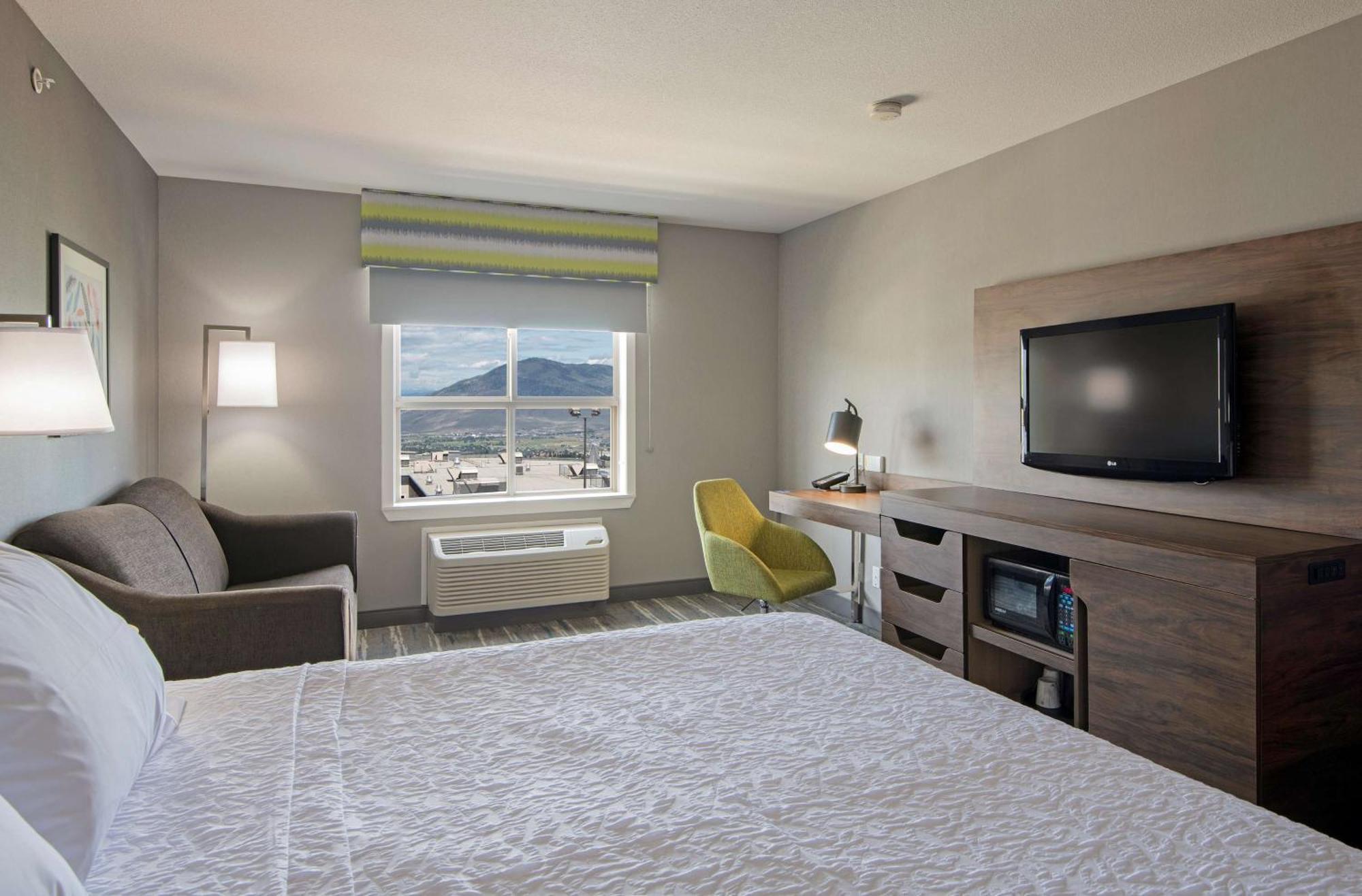 Hampton Inn By Hilton Kamloops Exteriör bild
