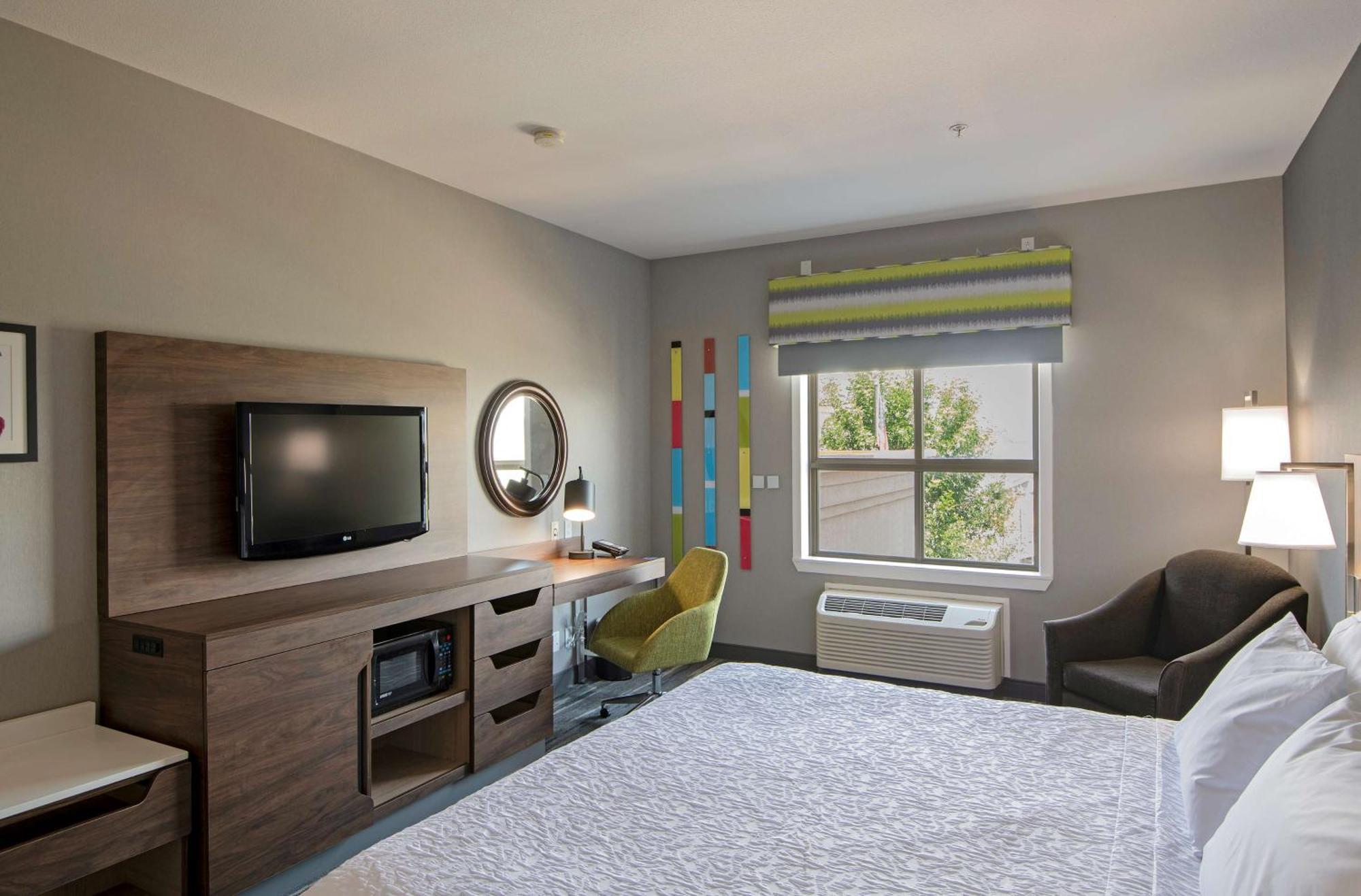 Hampton Inn By Hilton Kamloops Exteriör bild