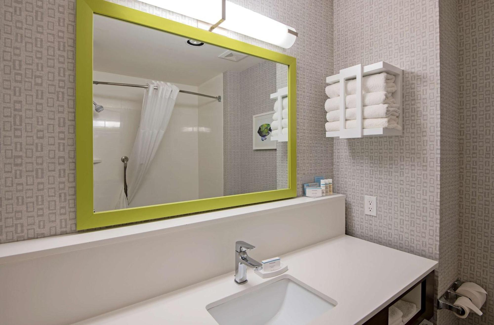 Hampton Inn By Hilton Kamloops Exteriör bild