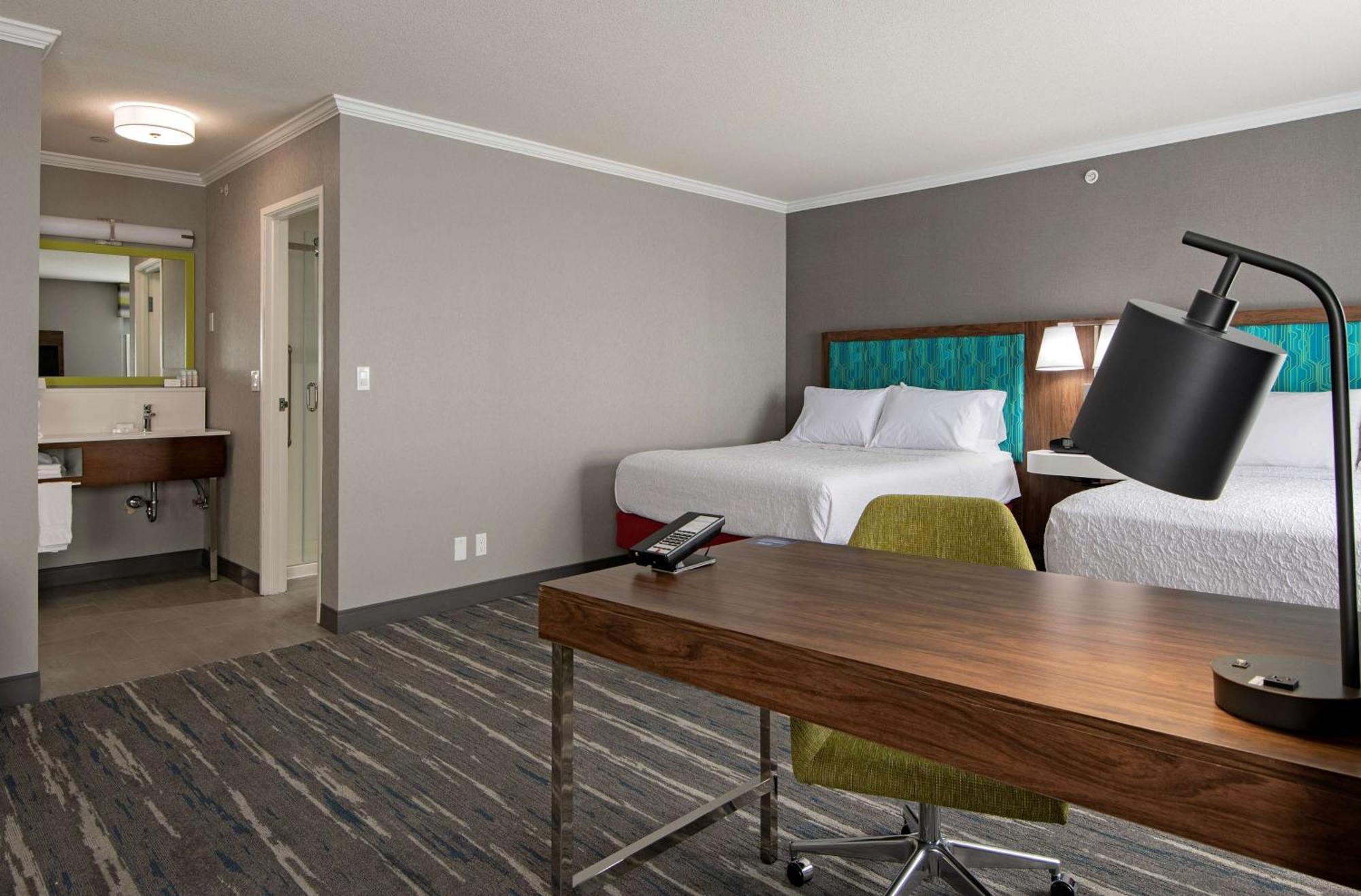 Hampton Inn By Hilton Kamloops Exteriör bild