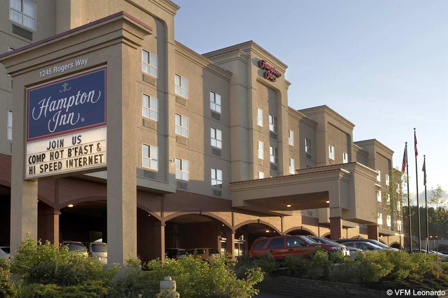 Hampton Inn By Hilton Kamloops Exteriör bild